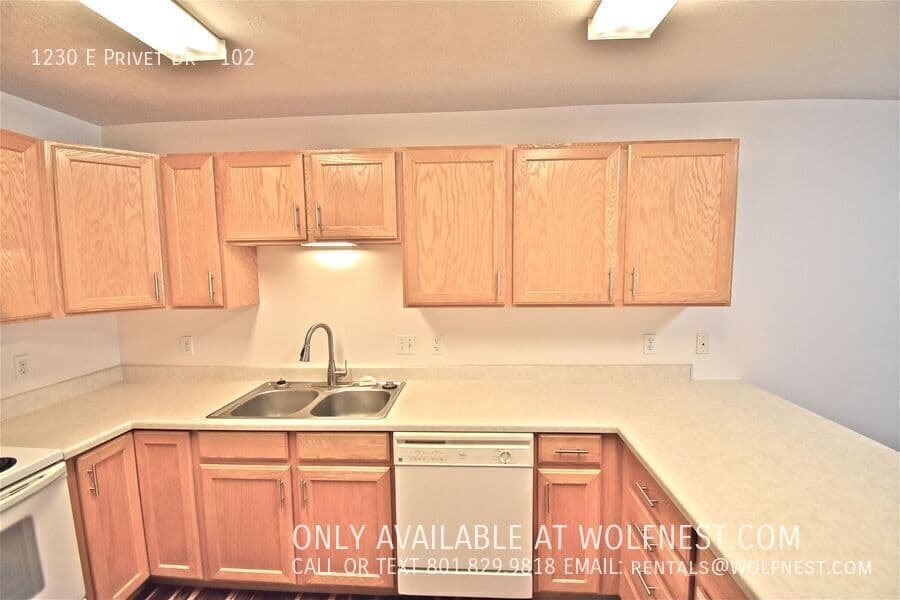 Salt Lake City Condo: 1230 E Privet Dr