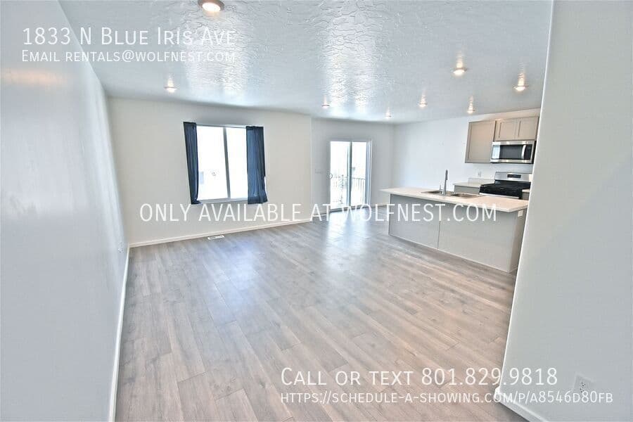 Tooele Townhome: 1833 N Blue Iris Ave