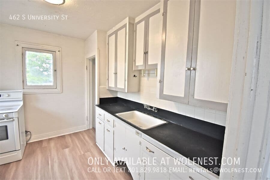 Salt Lake City House: 462 S University St