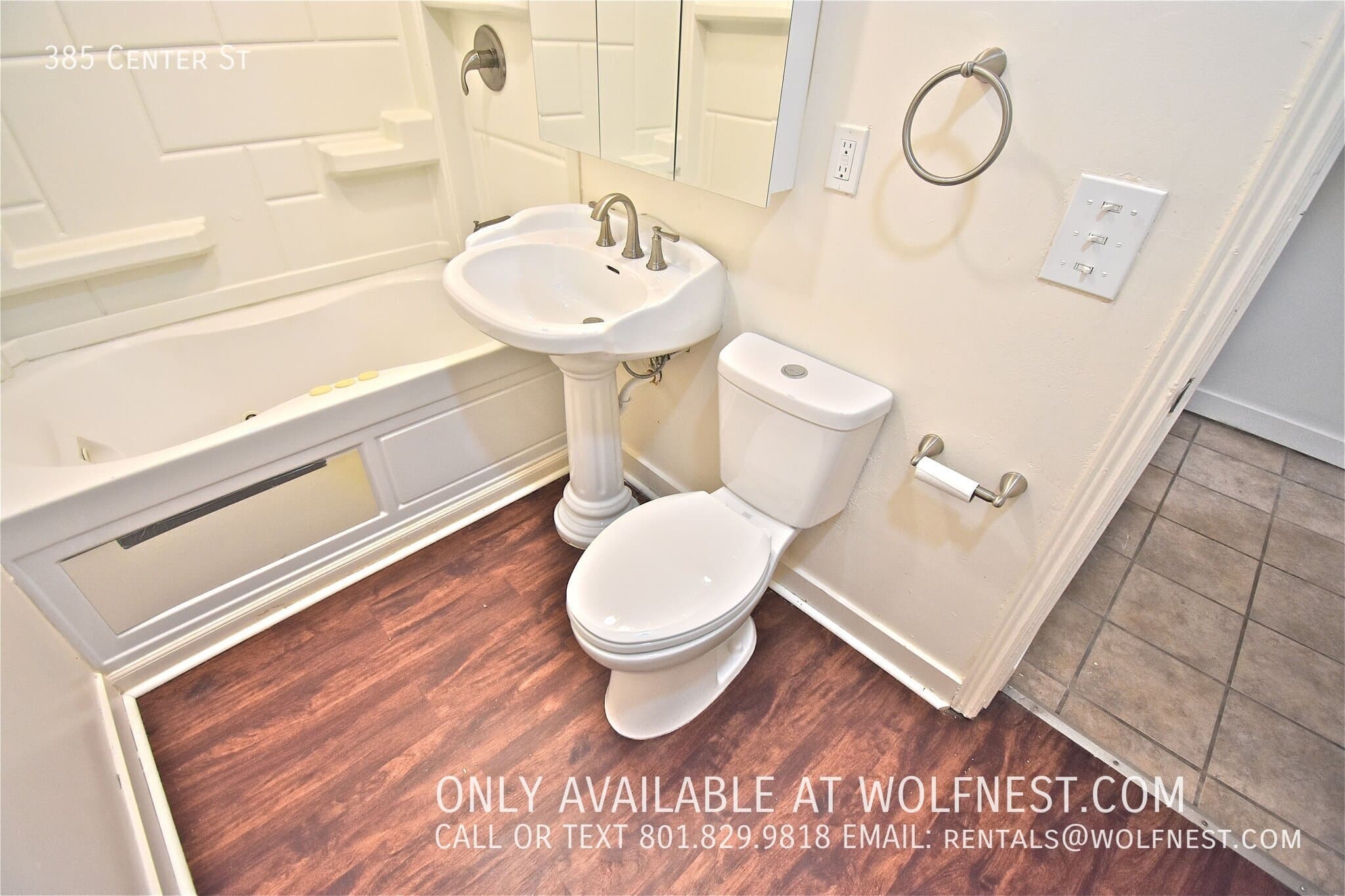 Clearfield House: 385 Center St