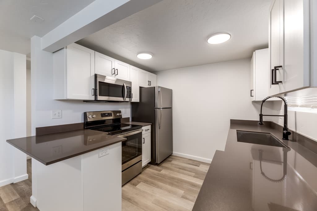 Salt Lake City Apartment: 607 E 100 S
