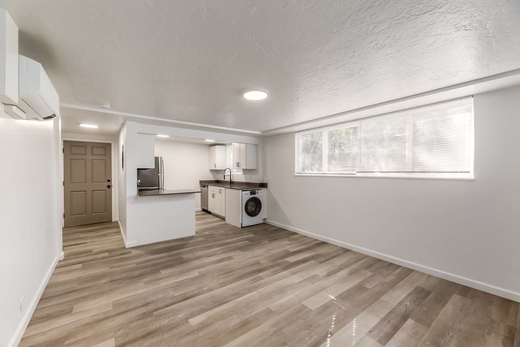 Salt Lake City Apartment: 607 E 100 S