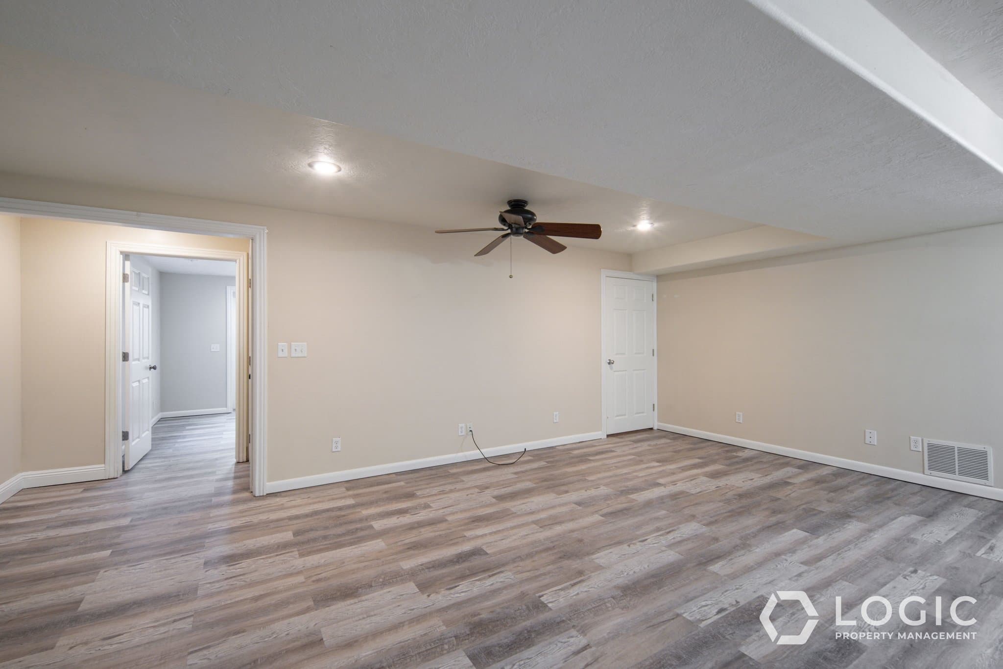 Saratoga Springs In-Law/Basement: 3987 S Lake Mountain Dr