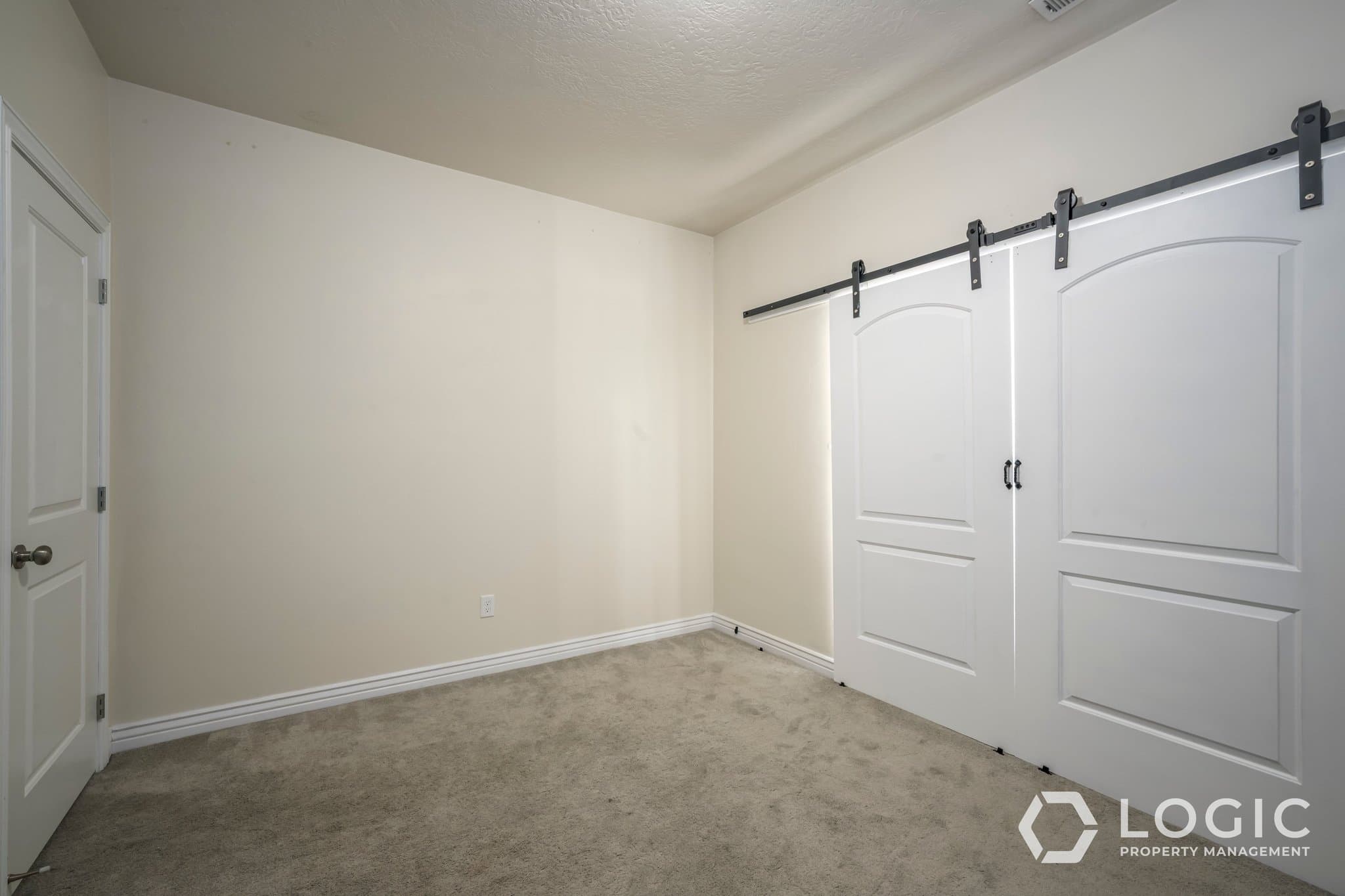 West Valley City Townhome: 3887 S 1530 W