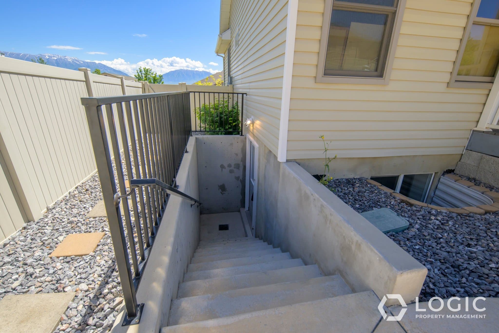 Saratoga Springs In-Law/Basement: 3987 S Lake Mountain Dr
