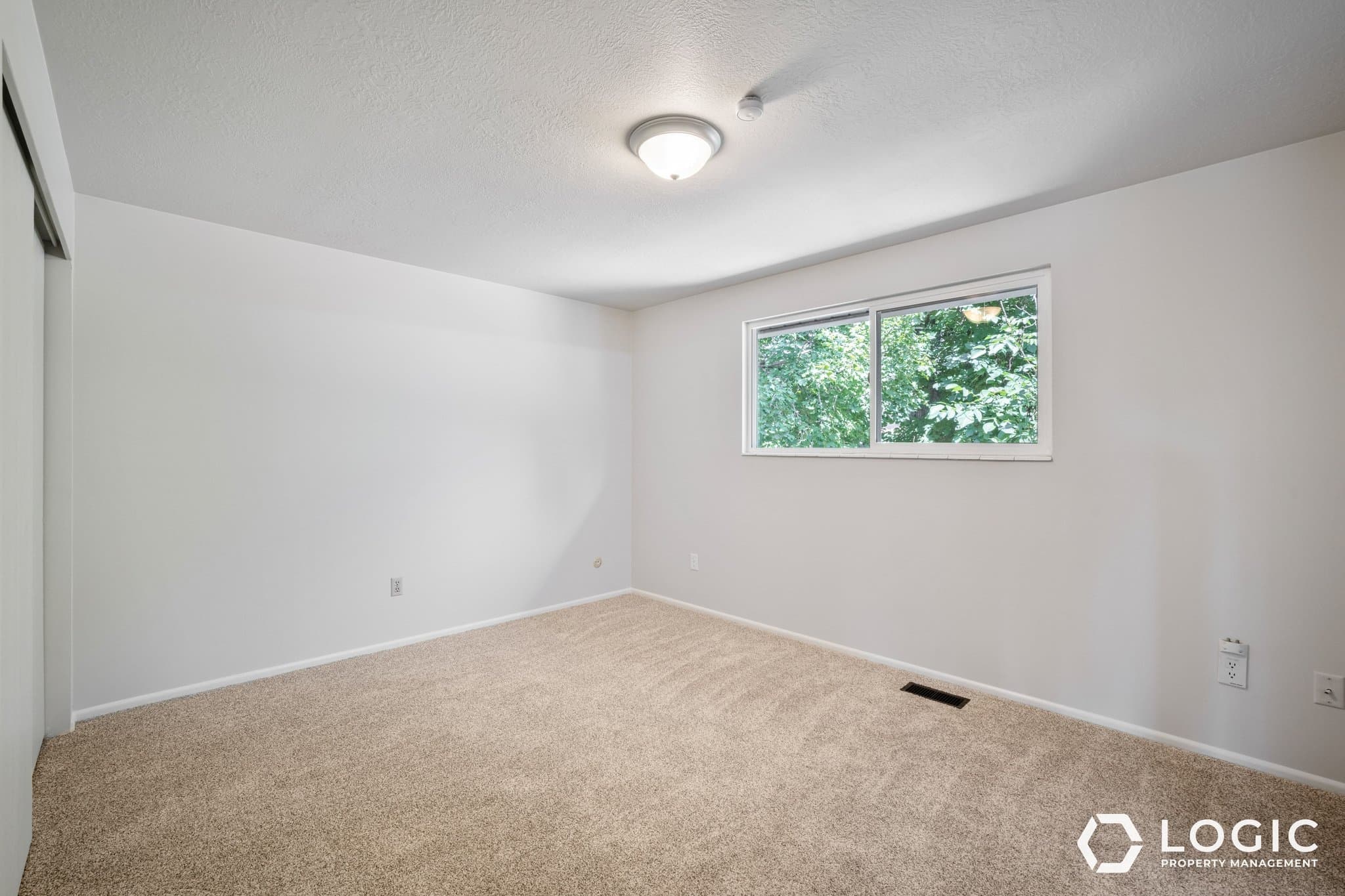 Ogden House: 844 E 2800 N