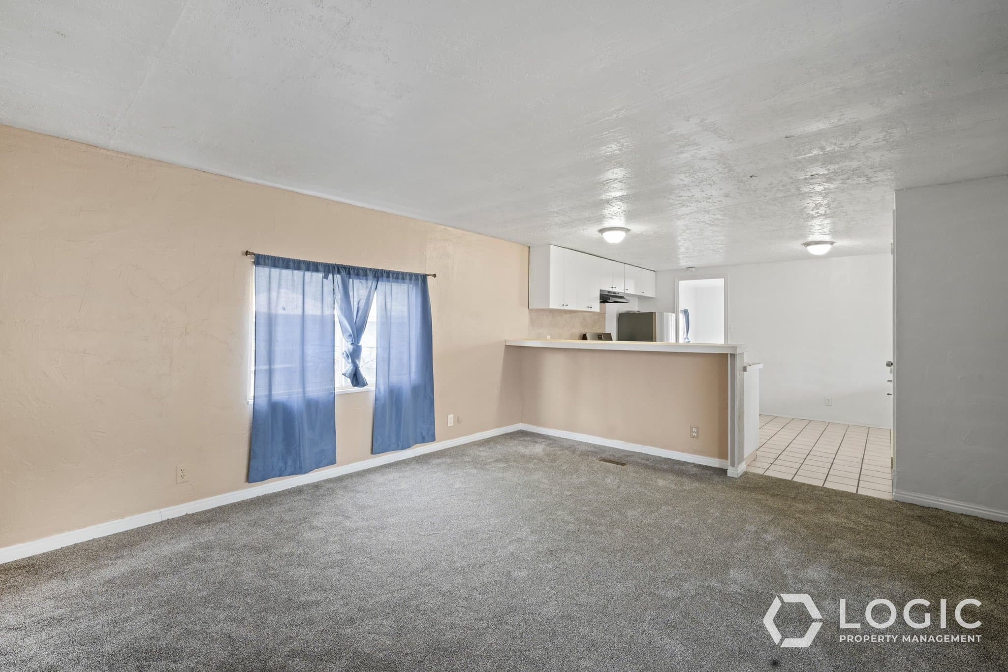 West Jordan House: 6954 S Flamingo Way