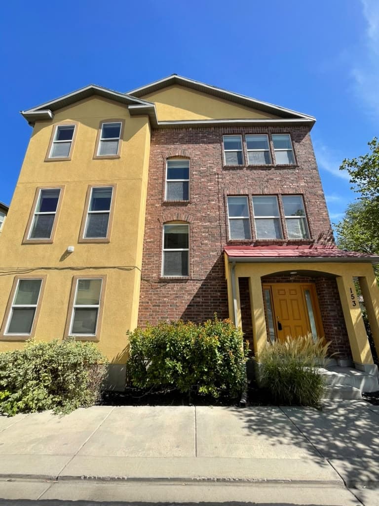 Salt Lake City Townhome: 153 W Monifieth Pl