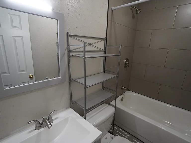 Roy House: 3947 S 2600 W