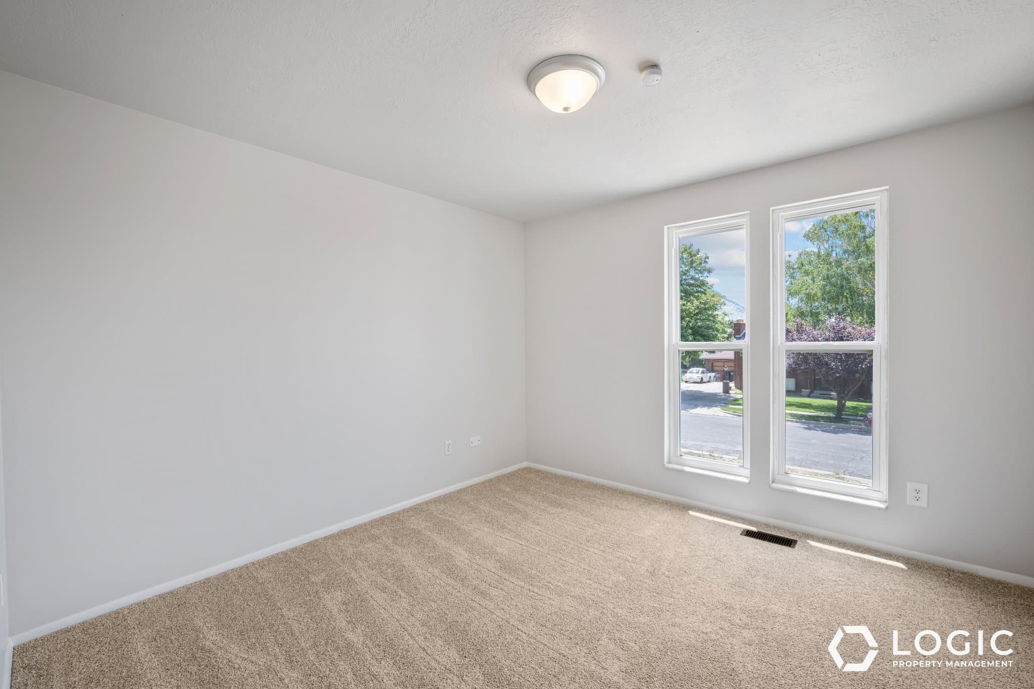 Ogden House: 844 E 2800 N