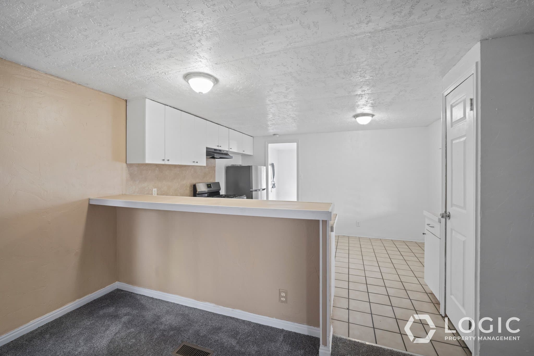 West Jordan House: 6954 S Flamingo Way
