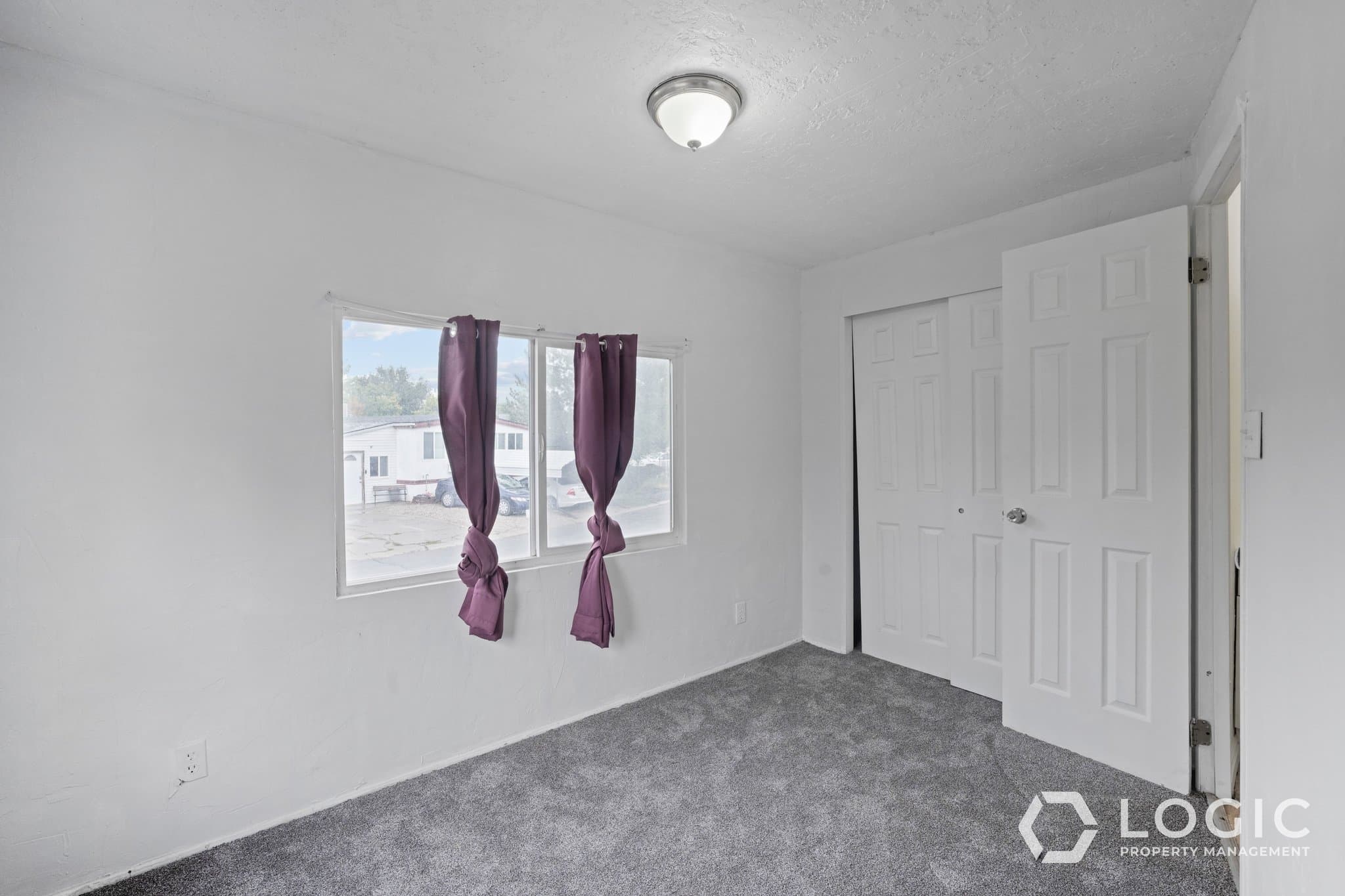 West Jordan House: 6954 S Flamingo Way