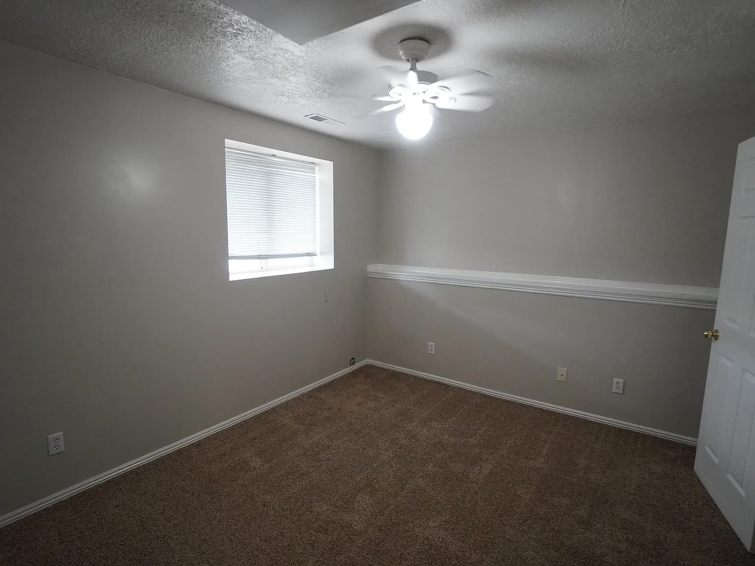 Roy House: 3947 S 2600 W