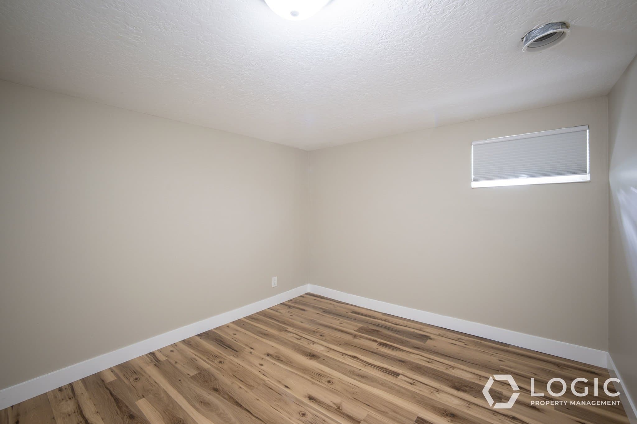 Bountiful House: 19 E 1300 S