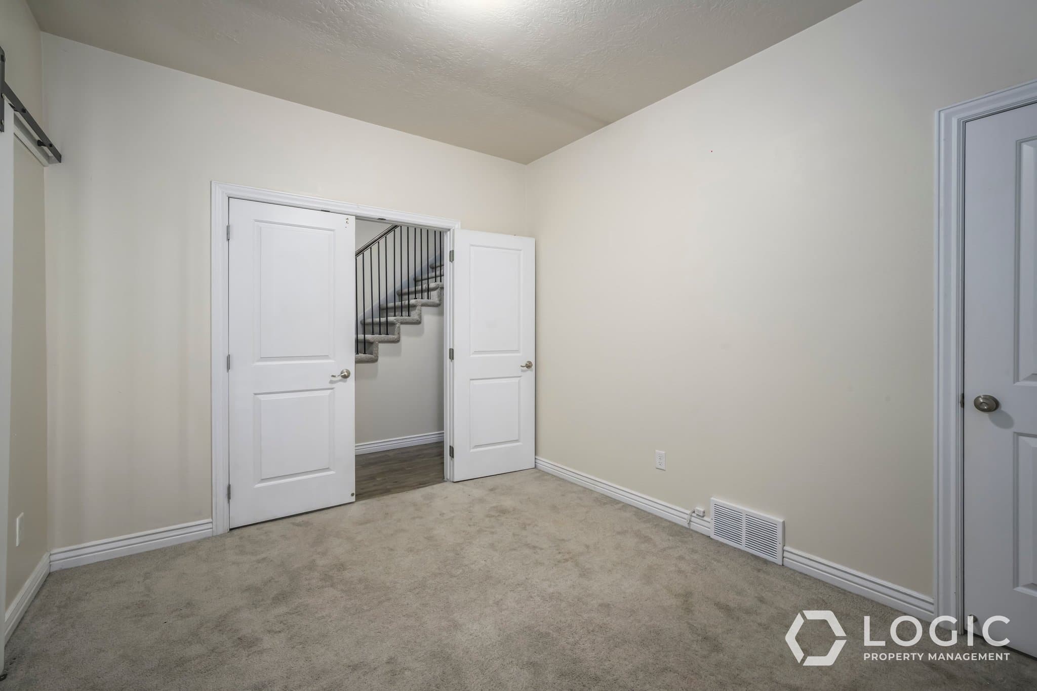West Valley City Townhome: 3887 S 1530 W