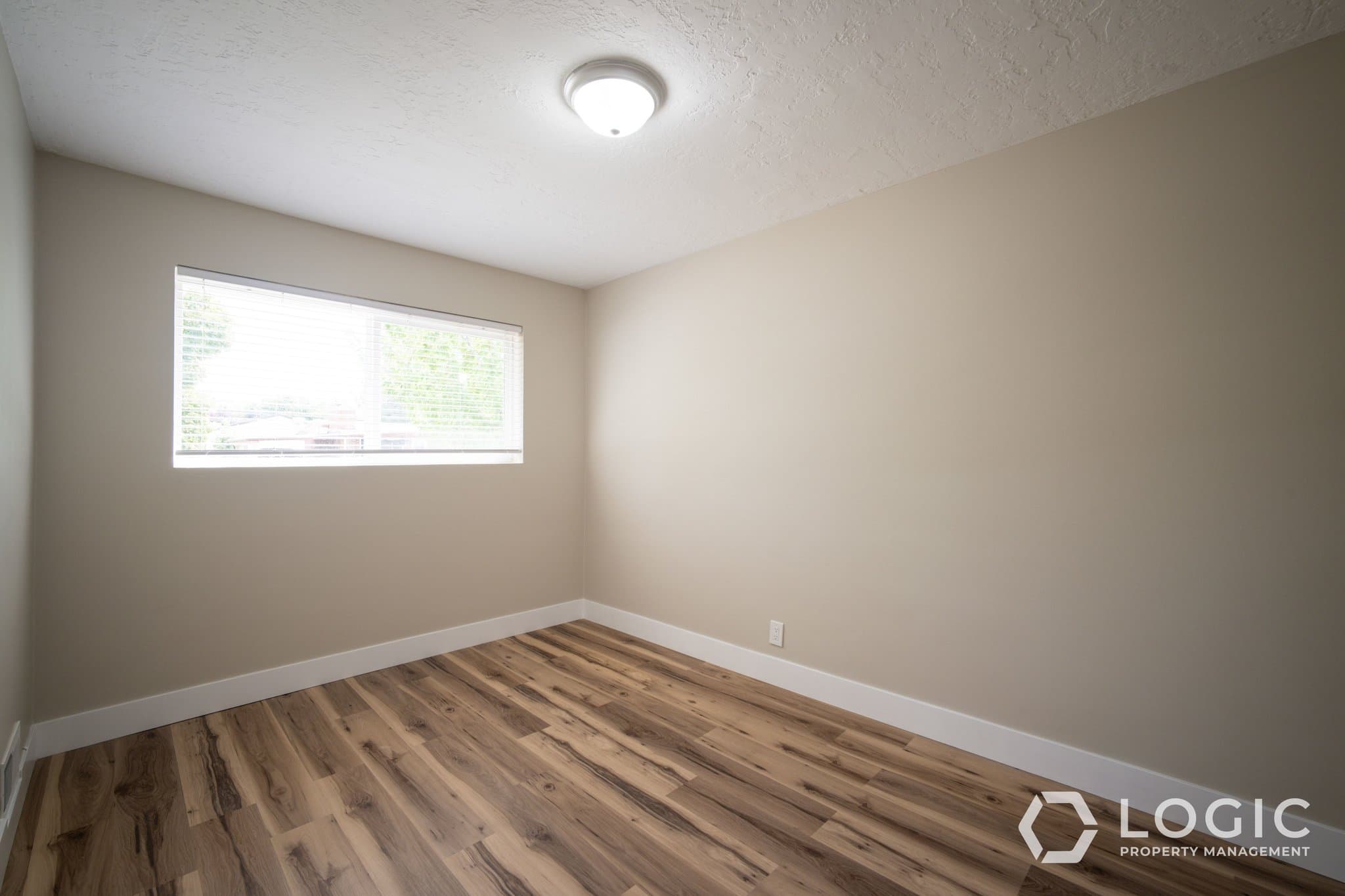 Bountiful House: 19 E 1300 S