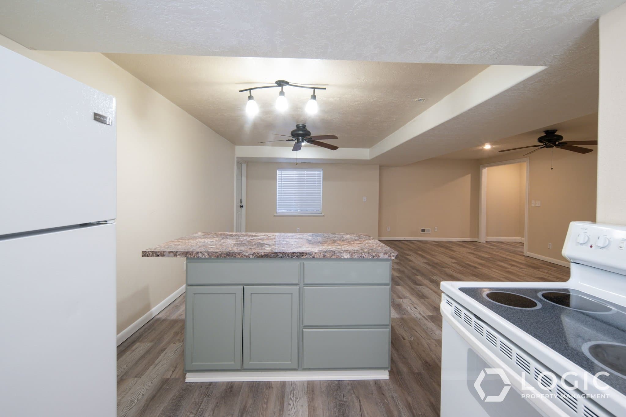 Saratoga Springs In-Law/Basement: 3987 S Lake Mountain Dr
