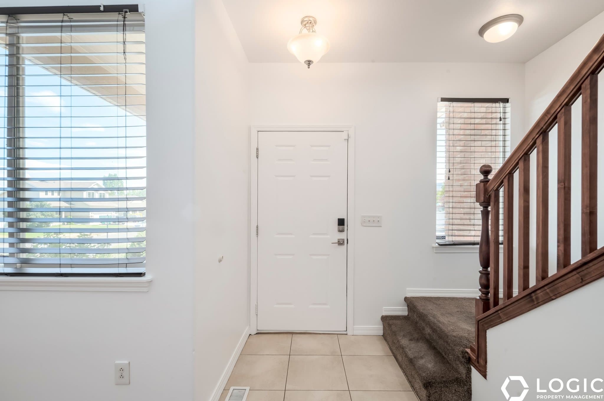 Herriman House: 5878 W Arlinridge Dr