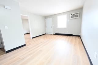 Mansfield Apartment: 10 Sunnyslope Dr