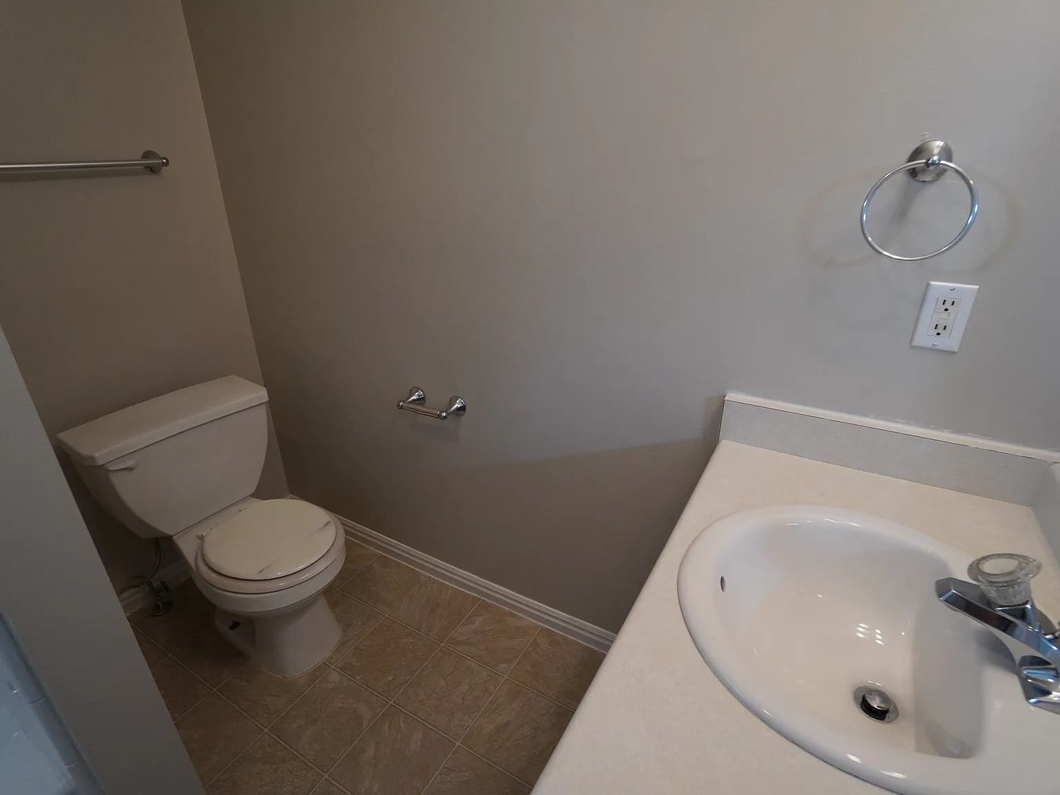 Roy House: 3947 S 2600 W