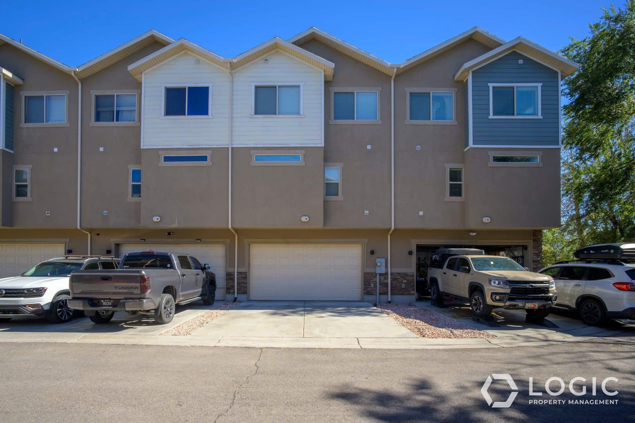 West Valley City Townhome: 3887 S 1530 W