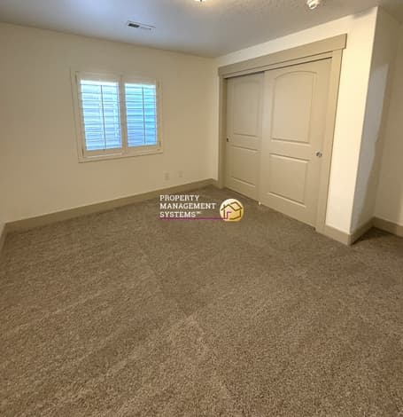West Jordan House: 9474 S Lea Heather Way
