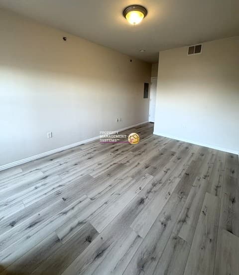 Salt Lake City Apartment: 5 S 500 W