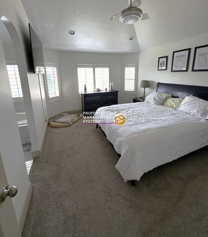 West Jordan House: 9474 S Lea Heather Way