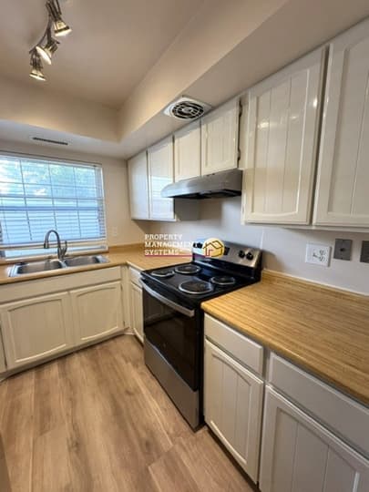 Salt Lake City Townhome: 601 E 4010 S