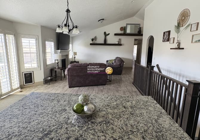 West Jordan House: 9474 S Lea Heather Way