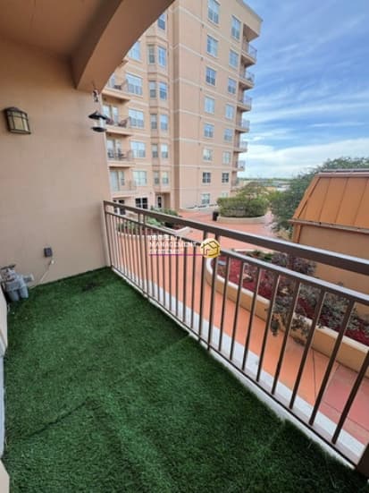 Salt Lake City Apartment: 5 S 500 W