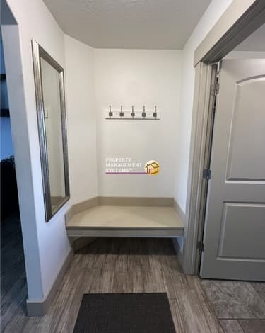 West Jordan House: 9474 S Lea Heather Way