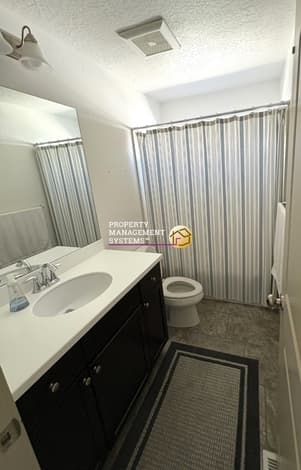 West Jordan House: 9474 S Lea Heather Way