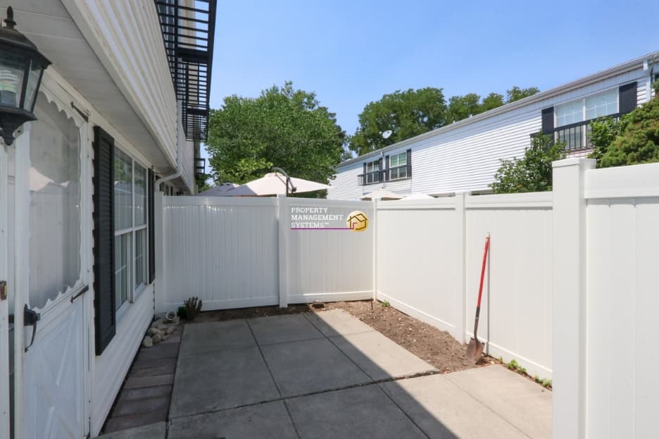 Salt Lake City Townhome: 601 E 4010 S