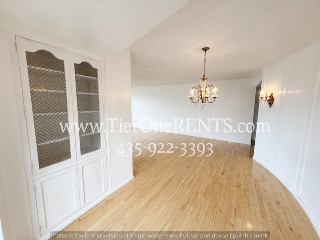 Salt Lake City Condo: 875 S Donner Way