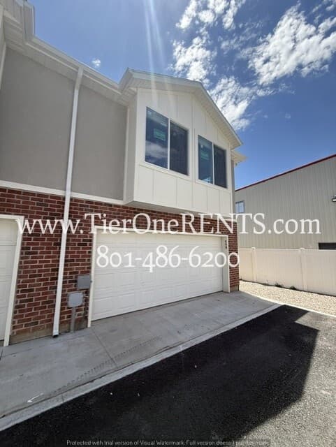Ogden Townhome: 455 W 1025 S
