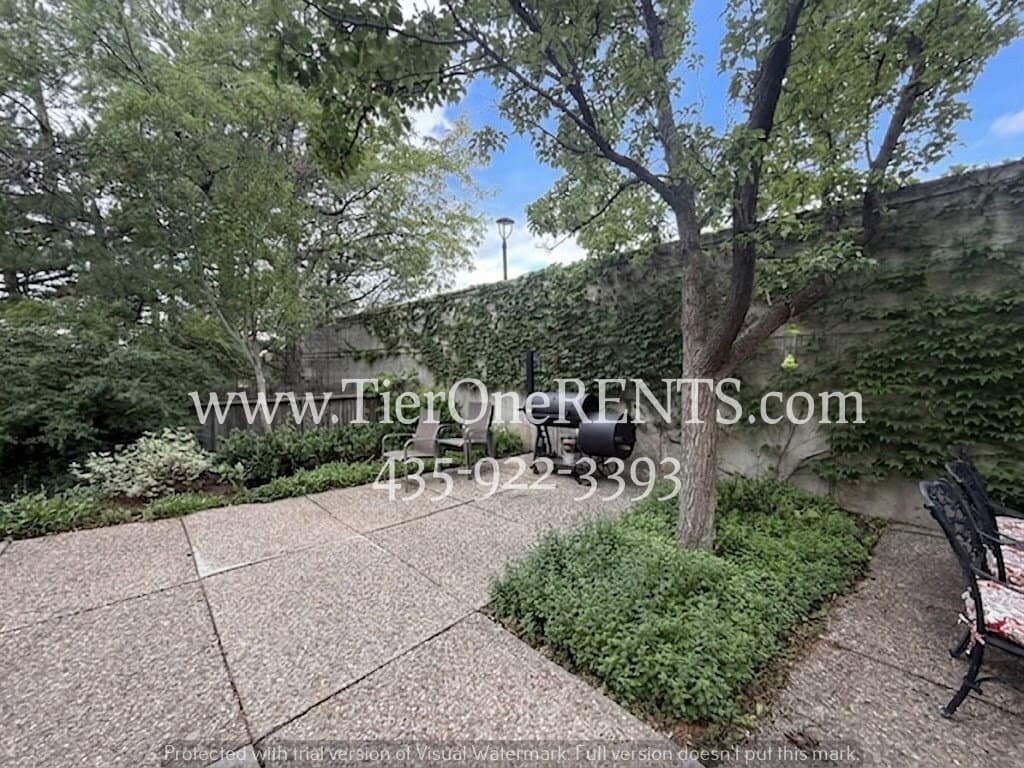 Salt Lake City Condo: 875 S Donner Way