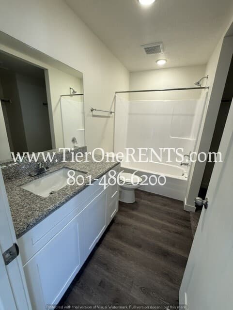 Ogden Townhome: 455 W 1025 S
