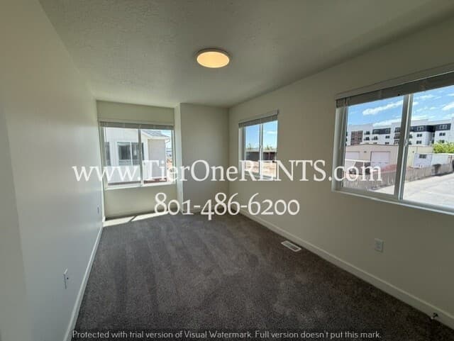 Ogden Townhome: 455 W 1025 S