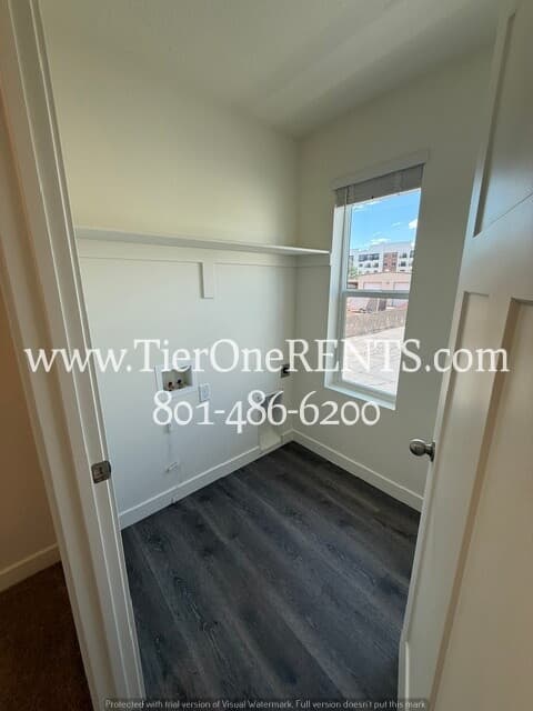 Ogden Townhome: 455 W 1025 S