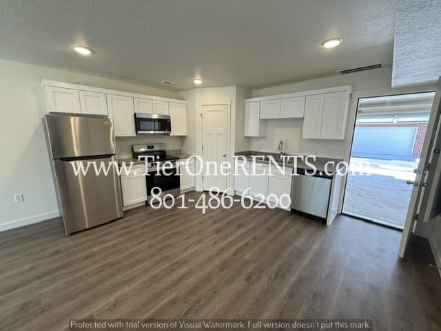 Ogden Townhome: 455 W 1025 S