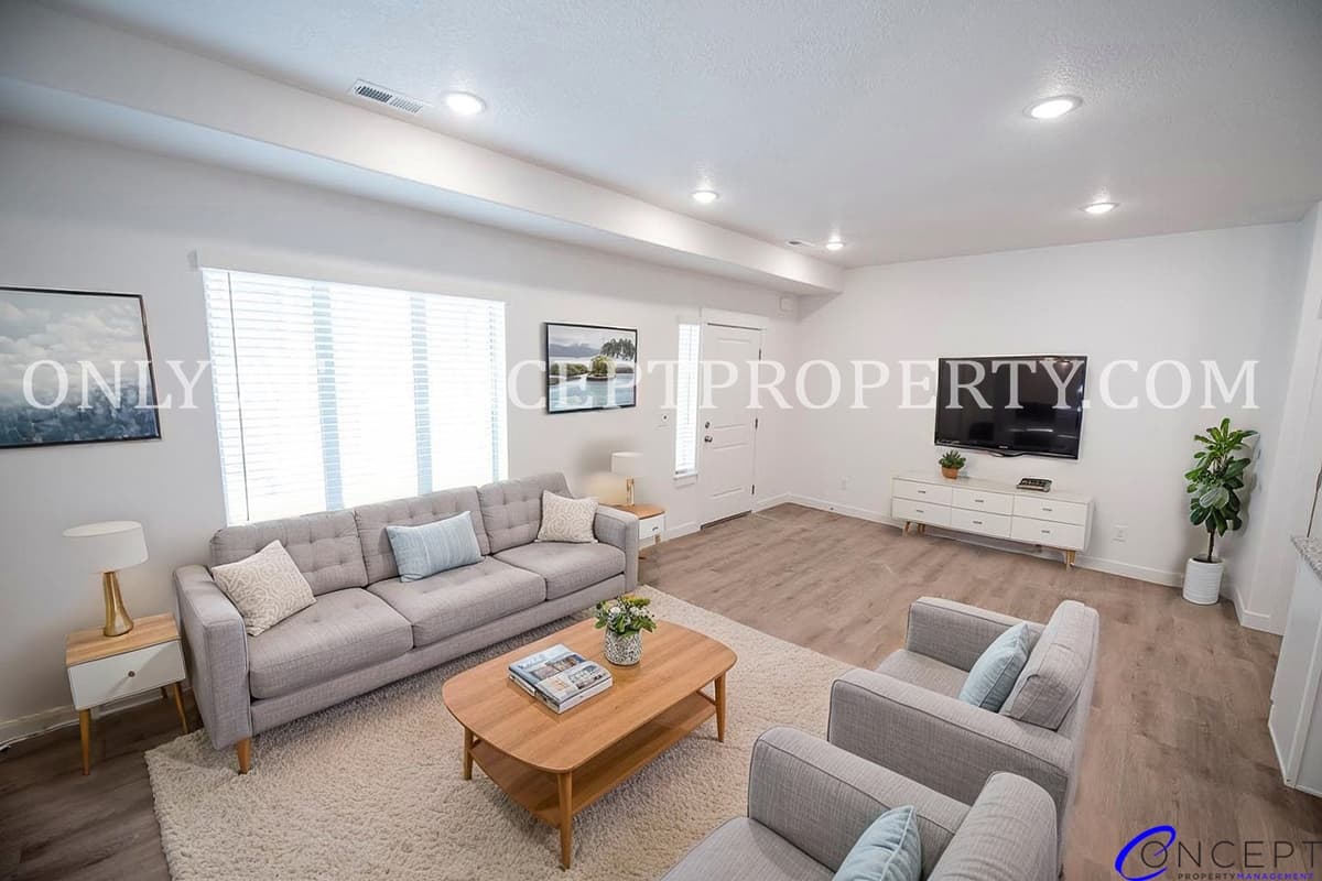 Ogden Townhome: 643 12th St
