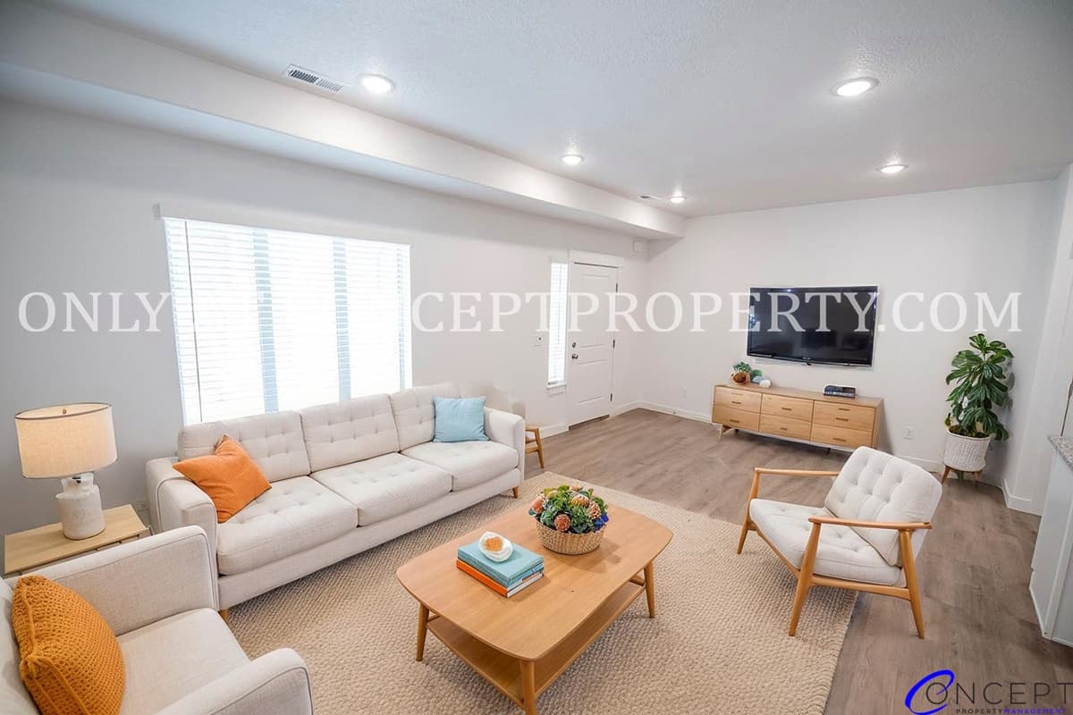 Ogden Townhome: 643 12th St