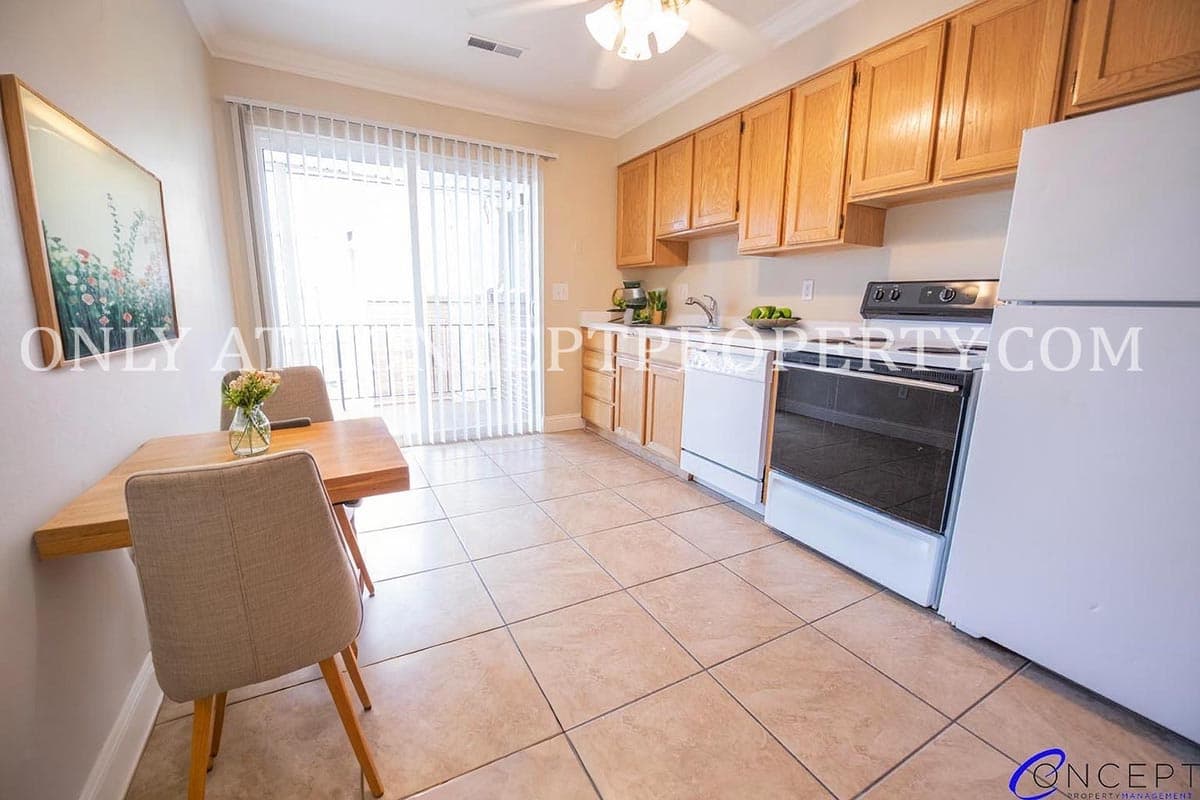 North Salt Lake Apartment: 100 S Orchard Dr