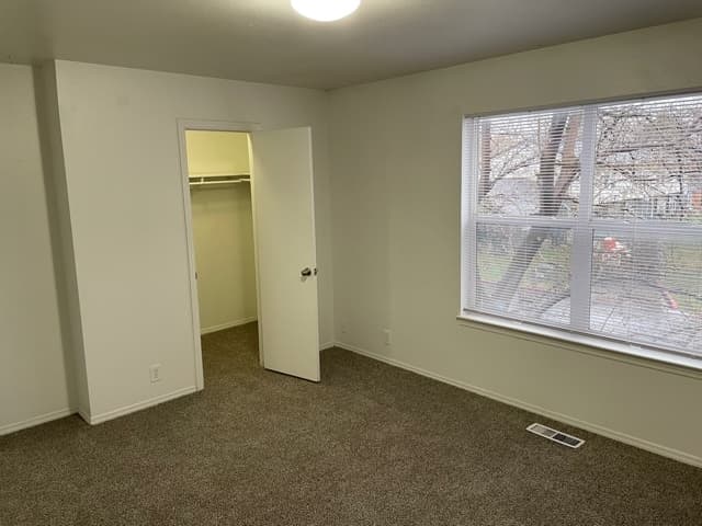 Taylorsville Townhome: 5287 S Dewberry Ln