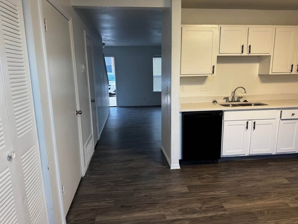 Taylorsville Townhome: 5287 S Dewberry Ln