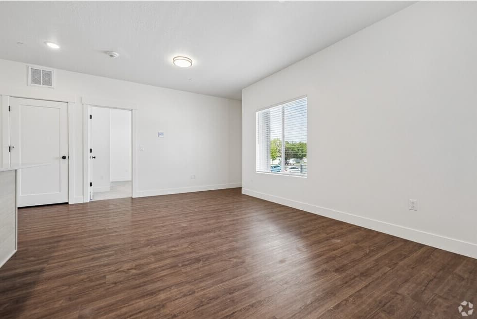 Layton Apartment: 2525 N Hill Field Rd