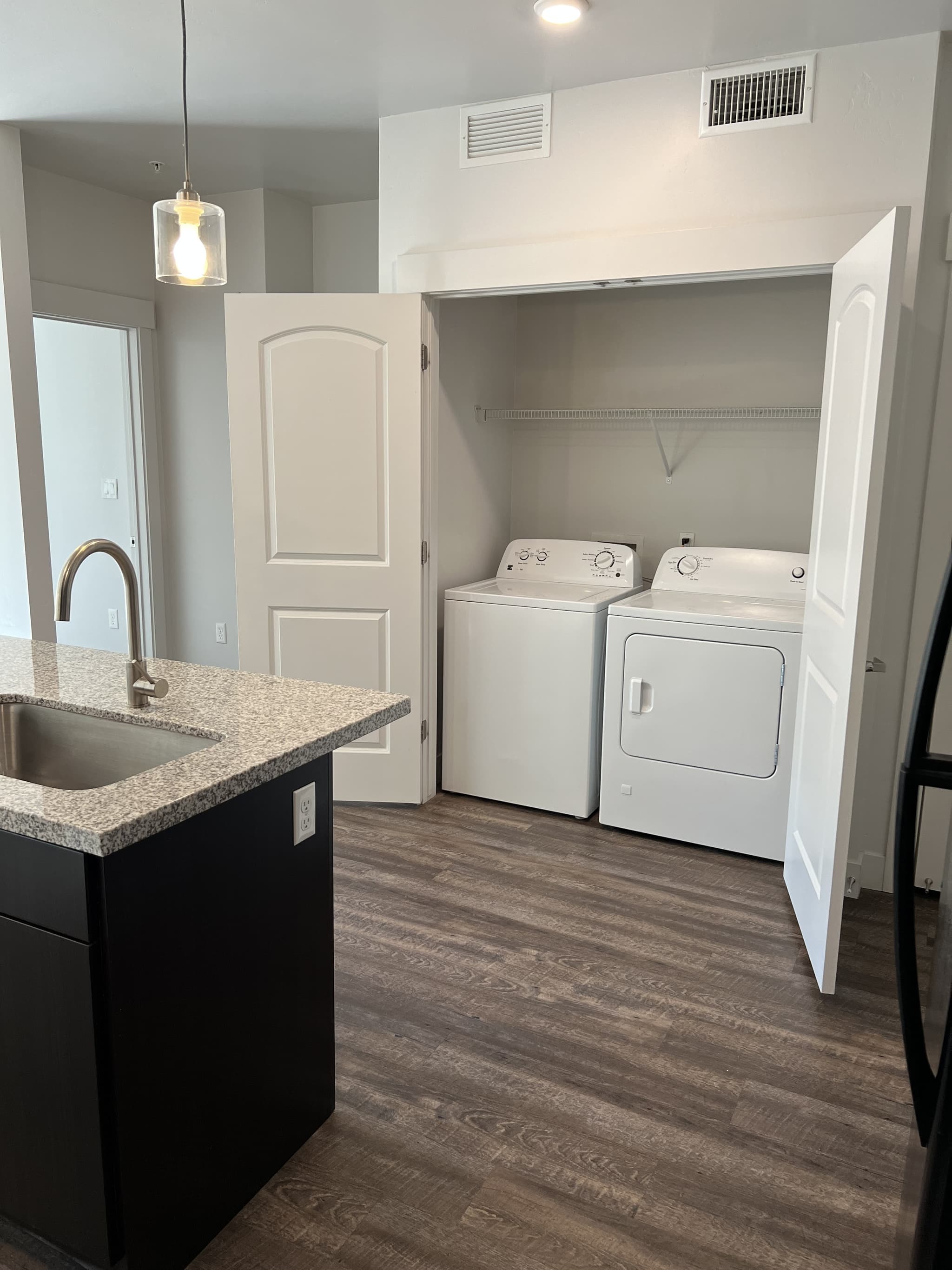 St George Apartment: 514 S 1990 E