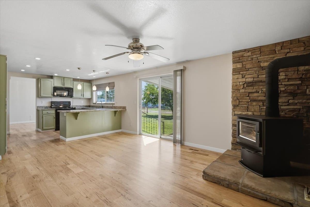 Hooper House: 4125 S 5500 W