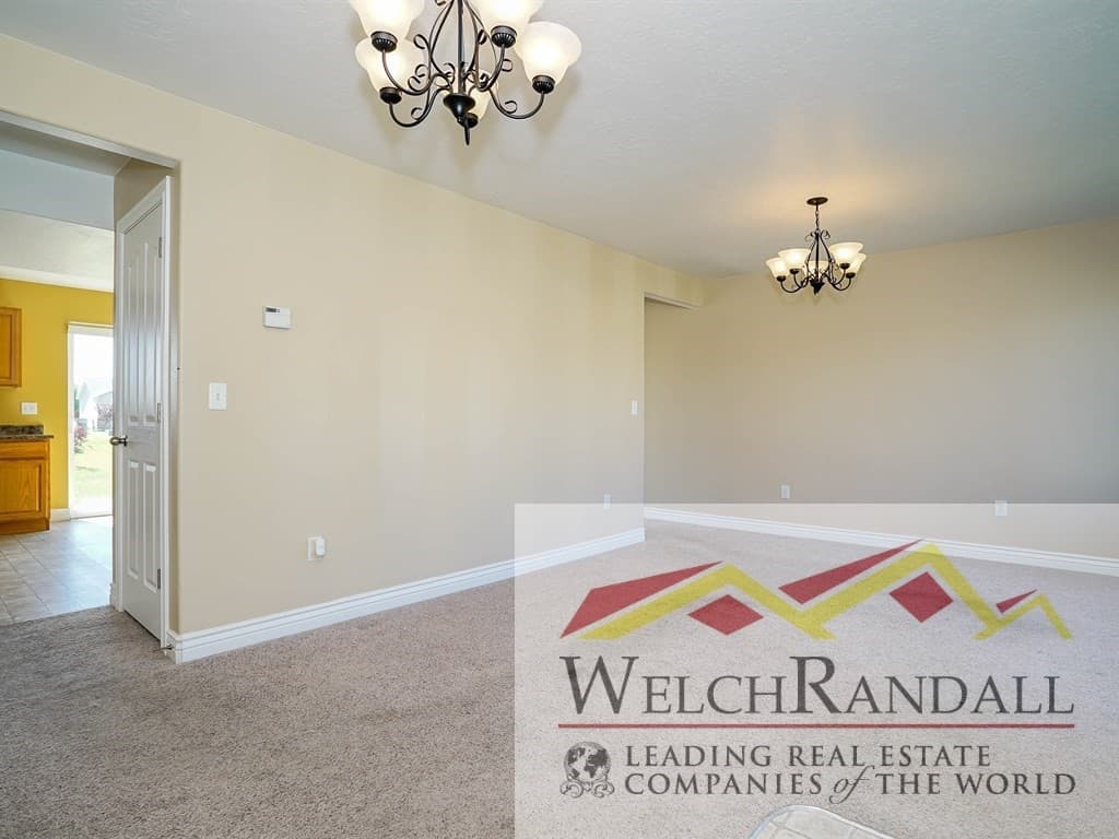 Syracuse House: 2380 S 3340 W